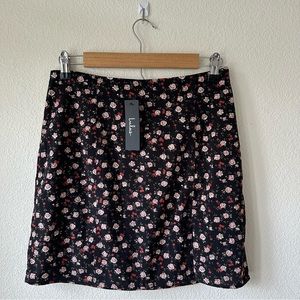 Lulus Black Mini Floral Skirt size small